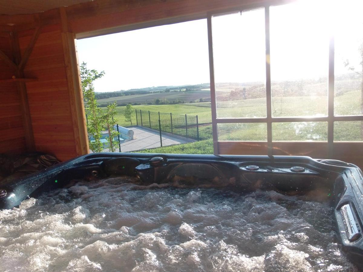 Roulotte accès privatif spa Pauilhac Extérieur photo