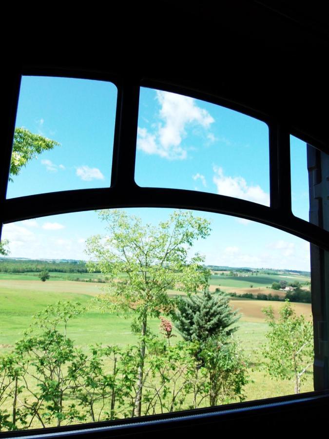 Roulotte accès privatif spa Pauilhac Extérieur photo